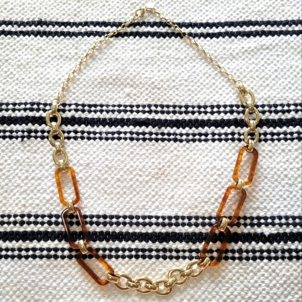 Banana Republic Tortoise & Gold Link Chain Necklace Gorgeous Like New - Picture 1 of 9